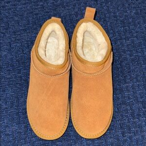 Short women’s boots